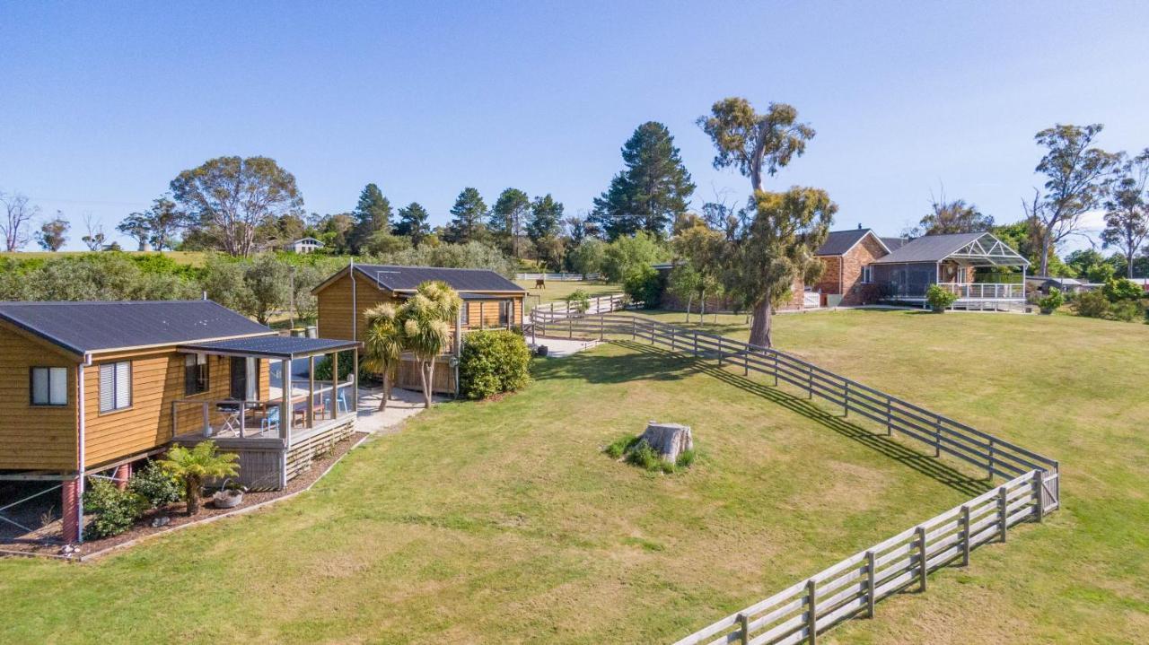Hazelcreek Cottages Exeter Екстериор снимка